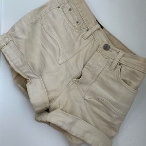 White BDG shorts size 27